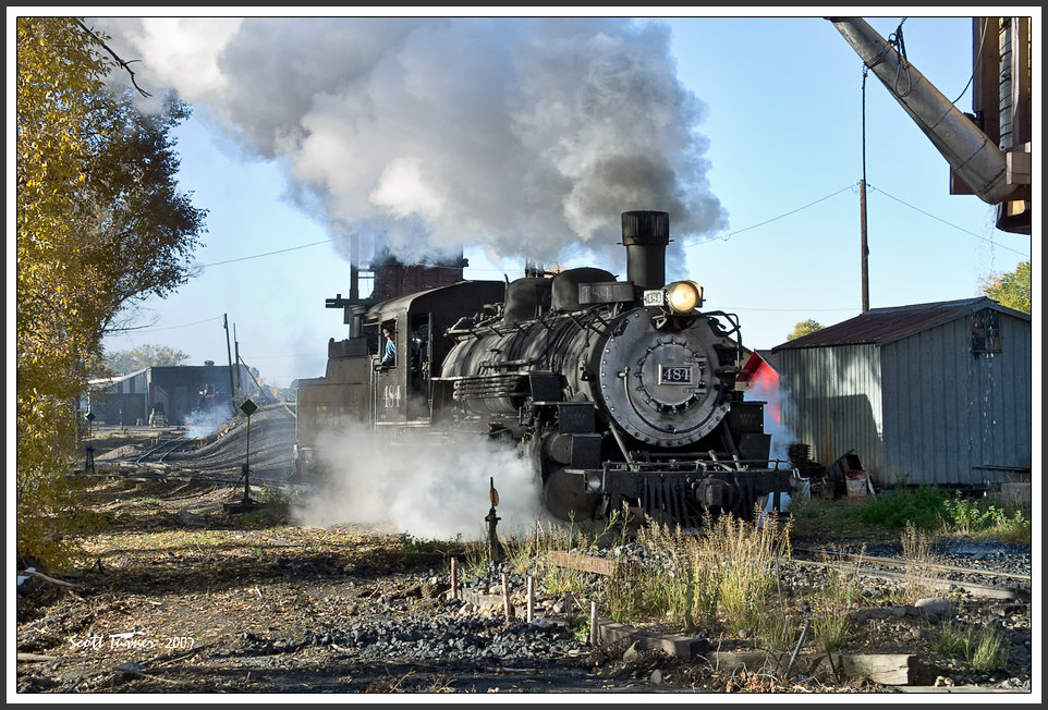 Photo: Cumbres & Toltec #484 approaches Chama tank